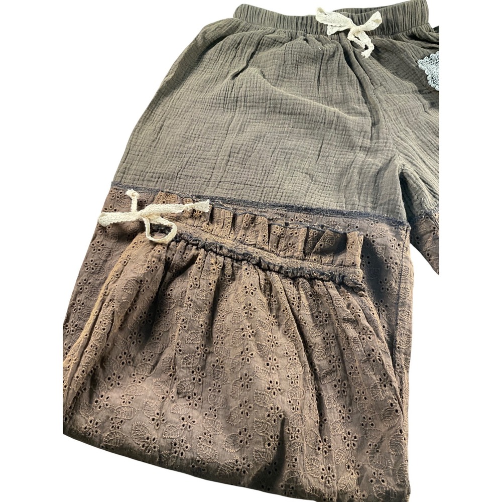 POL Floral Eyelet Lace and Double Gauze Joggers in Charcoal SMP578 - Picture 9 of 10